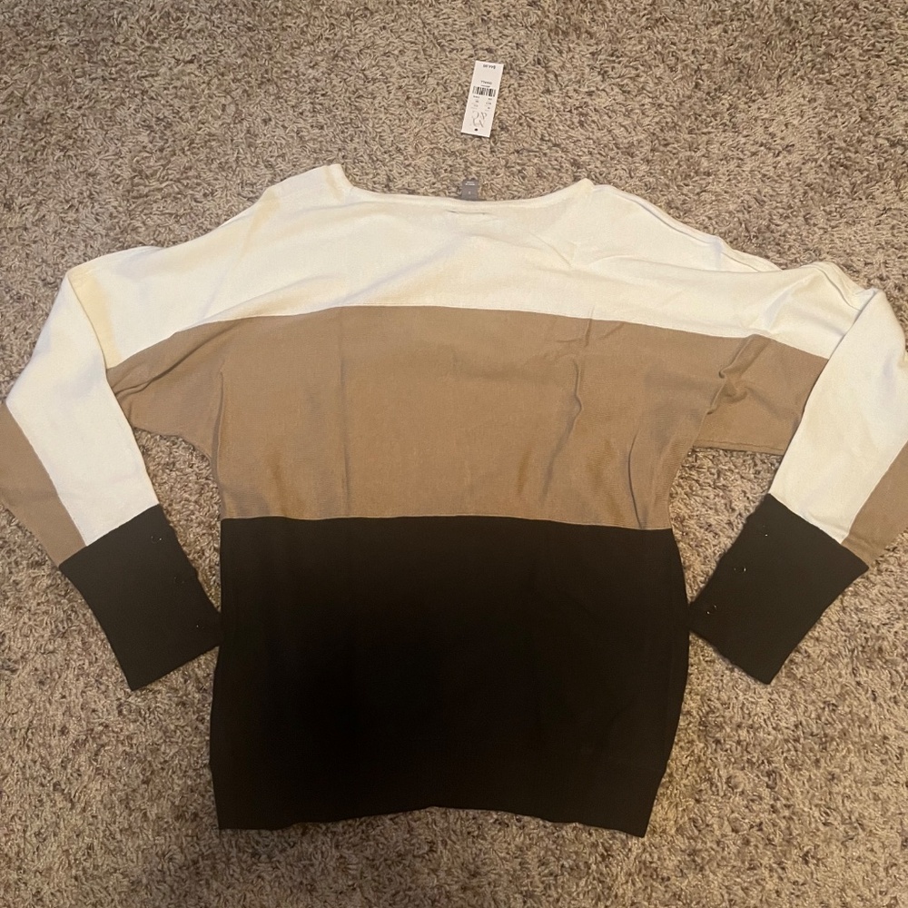 Color block sweater - Picture 4 of 5